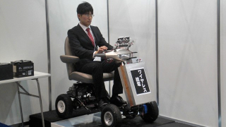 Illustration for article titled This Cart Proves That Electric Cars Could Be Powered By Radio Waves